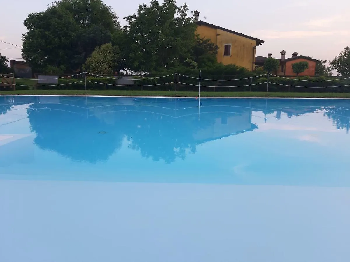 Agriturismo Trebis Volta Mantovana Italy